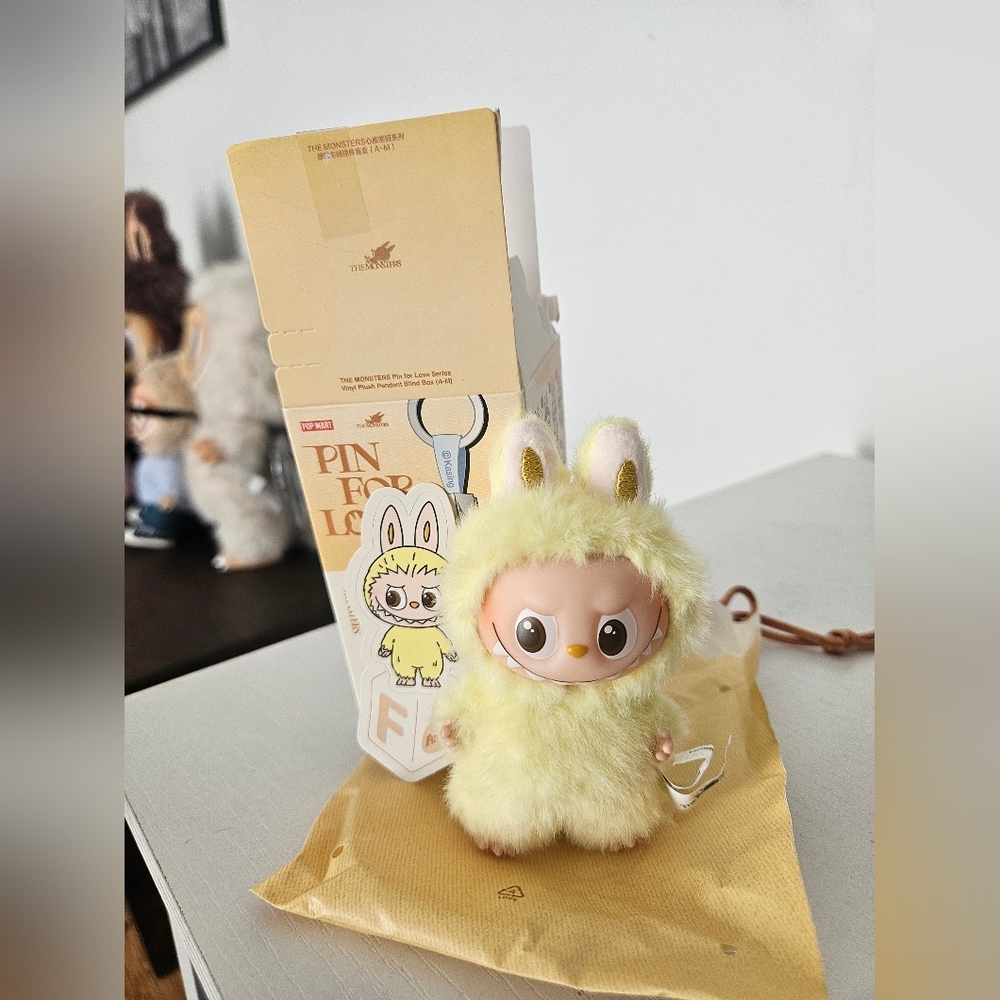 Pin For Love Labubu Keychain By Pop Mart - Letter F